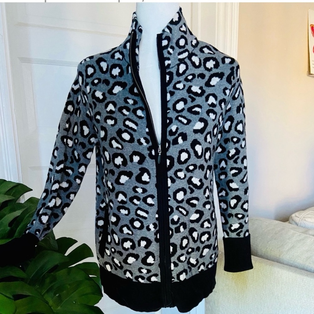 Rachel Zoe Snow Leopard Print ZIP Up Cardigan